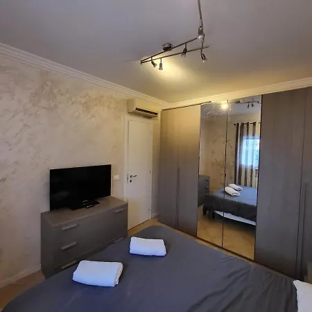 Sweet House Apartment